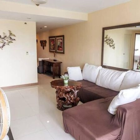 Cozy 2-Bedroom In The Venice Luxury Residences Manila Exterior foto