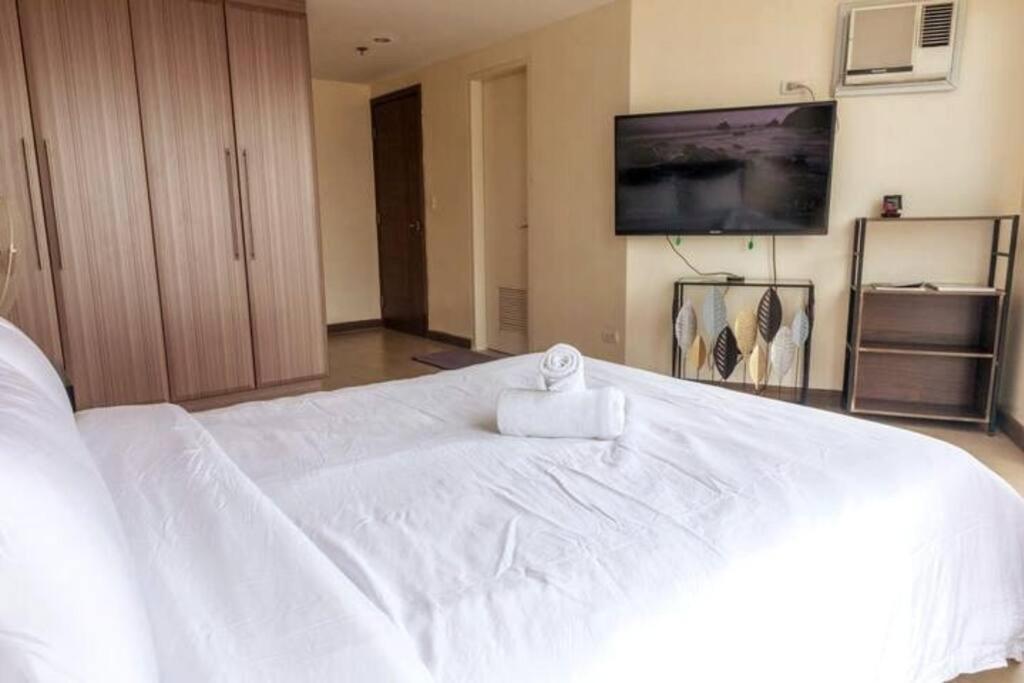 Cozy 2-Bedroom In The Venice Luxury Residences Manila Exterior foto